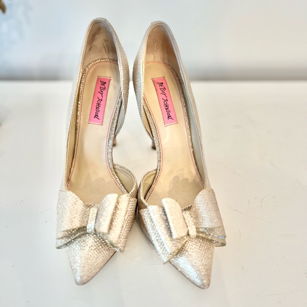 Gorgeous Betsey Johnson Stilettos